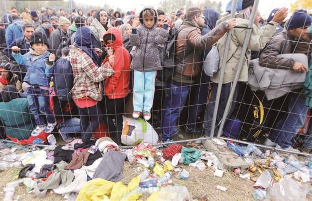 Fences can’t solve Europe’s migrant crisis, says Germany as Austria announces fence plans