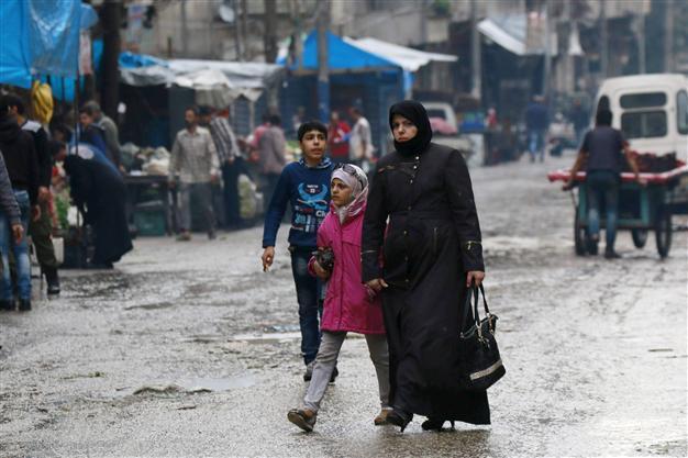 Cut off by ISIL advance, residents stranded in Syrias Aleppo