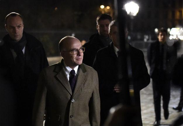France calls for EU crackdown on fake Syrian passports