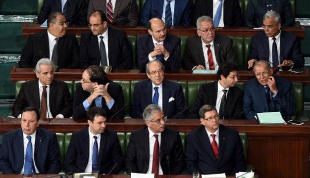 Tunisia’s Islamist Ennahda becomes biggest in parliament as ruling party splits