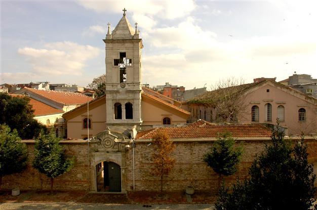 Turkey’s Chief Ombudsman gives green light to payment of priests’ salaries by state