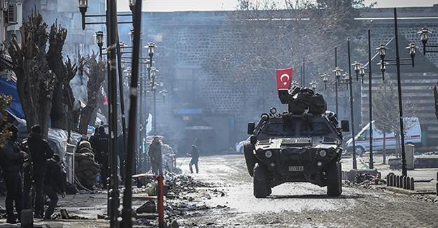 One soldier killed, six others wounded during disposal of bomb in southeast Turkey
