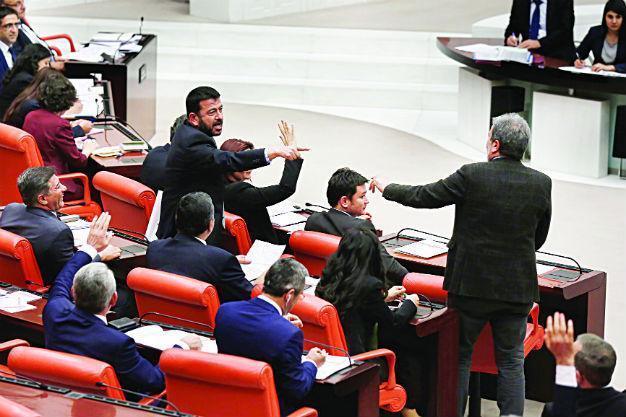 Tension over clashes in southeast Turkey spreads to parliament