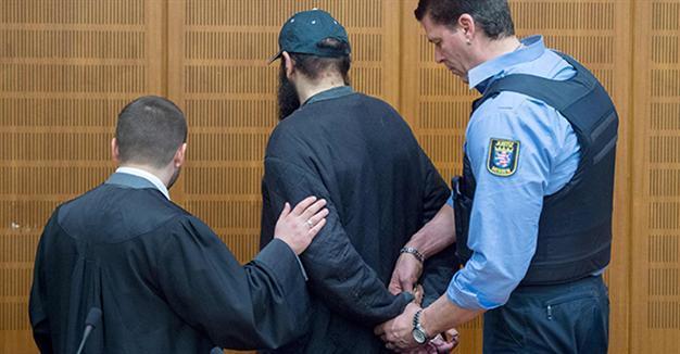 Turkish-German on trial accused of jihadist pipe bomb plot