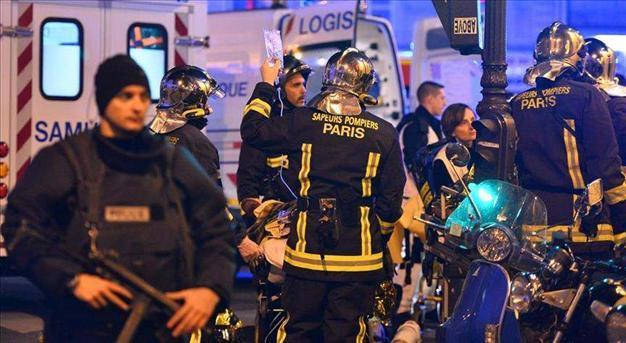 Obama: Paris attacks outrageous attempt to spread fear