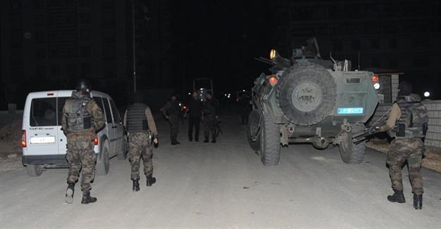 ISIL bomber wounds five policemen in Turkey’s southeast