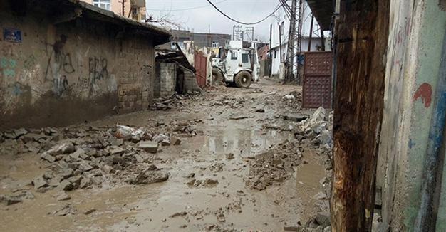 One civilian killed, two wounded in southeastern Turkey clashes