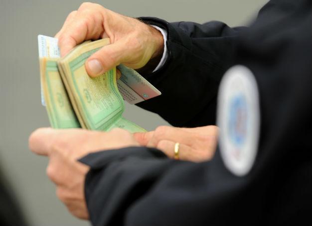 Germany sees Schengen ‘in danger’ with new EU border curbs