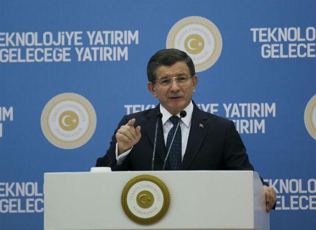 Turkish PM denounces academics calling for end to violence in southeast, urges them to condemn PKK
