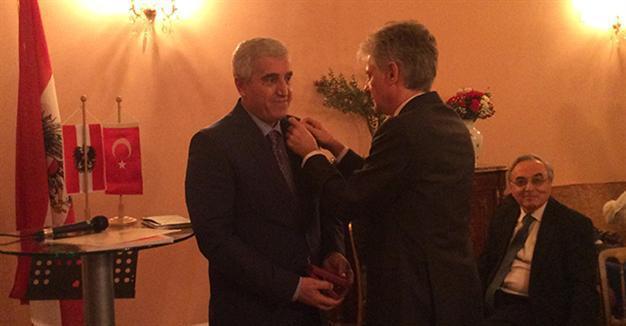 Turkish professor receives official science and art honor from Austria