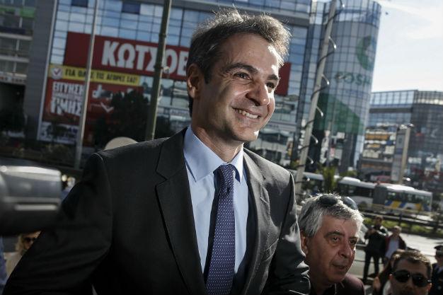 Greek opposition ahead of Syriza for first time in a year