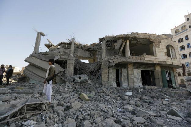 Air strike kills Yemeni judge and family: Residents