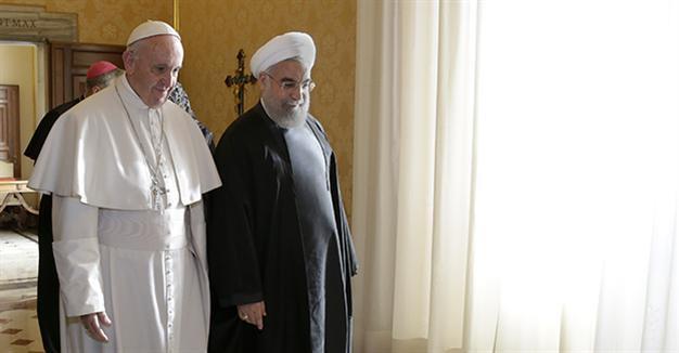 Pope urges Iran to act for peace in Middle East