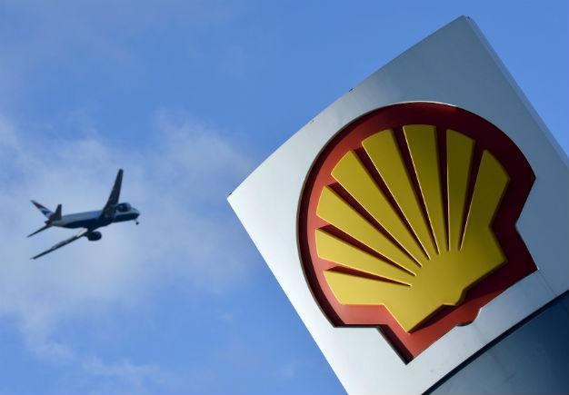 Shell reports profits plunge on oil price slump