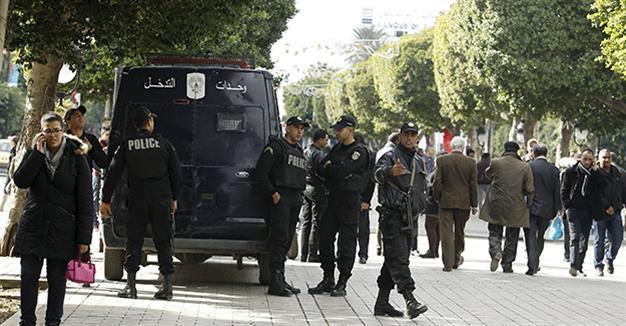 Tunisia lifts nationwide nighttime curfew: Ministry