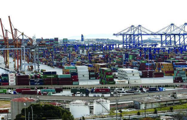 After Piraeus Port, Chinese COSCO eyes trains to build Europe hub