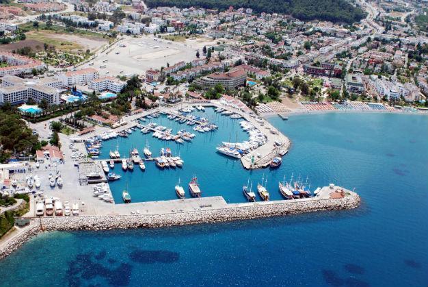 Antalya sees record lows in Russian tourists with 81 pct decrease