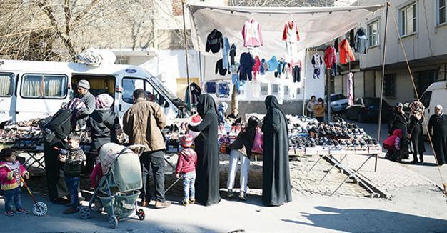 Turks, Syrians from southeastern town form special bond