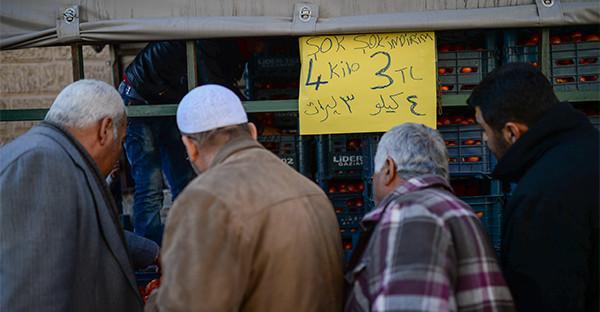 Turks, Syrians from southeastern town form special bond