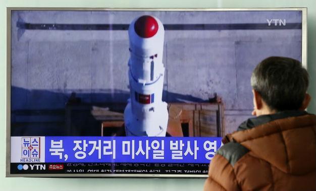 North Korea expels South Koreans from industrial zone, seizes assets