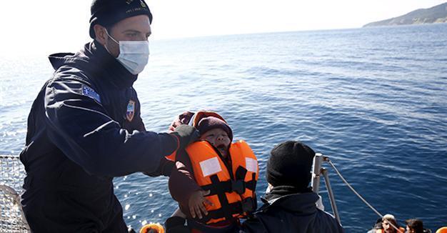 NATO deploys Aegean migrant naval mission