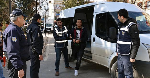 Turkey arrests 4 Libyans for suspected ISIL links