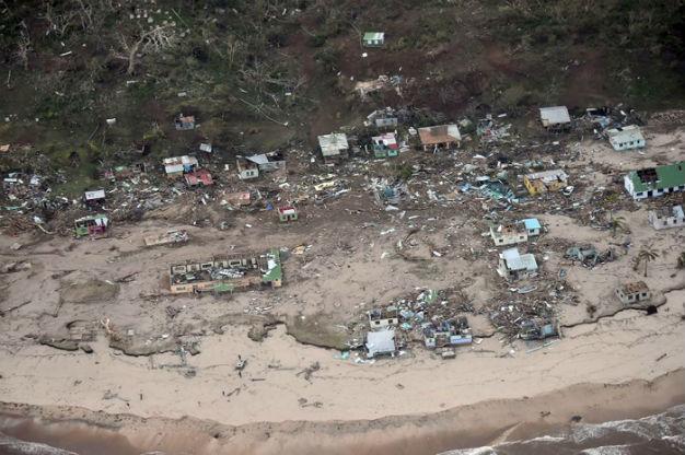 Death toll from Fiji cyclone mounts amid health crisis fears