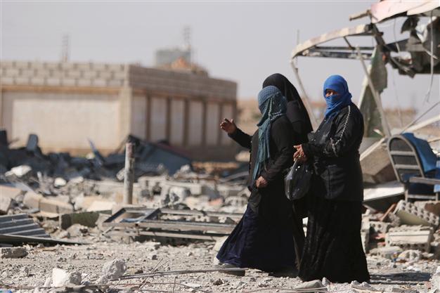 Turkish jets patrol border as Syria cease-fire largely holds