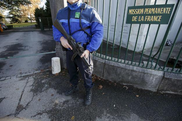 Geneva remains on high alert amid hunt for suspected jihadists