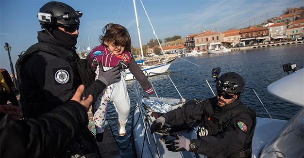 Brussels pushes for EU coastguard-borders agency