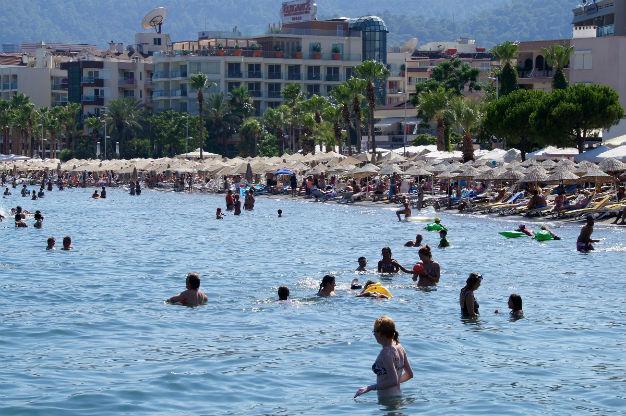 Around 1,000 tourism facilities up for sale in Turkey: CHP deputy