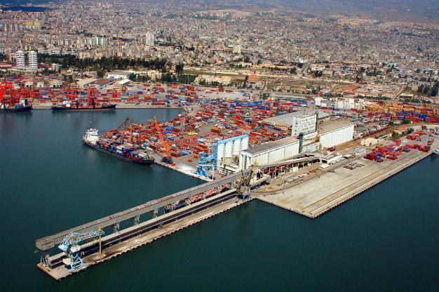 Turkey’s current account deficit narrows by $13.6 billion