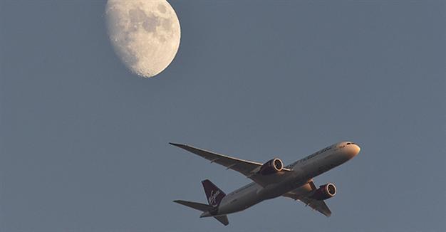 Plane returns to London after laser was beamed into cockpit