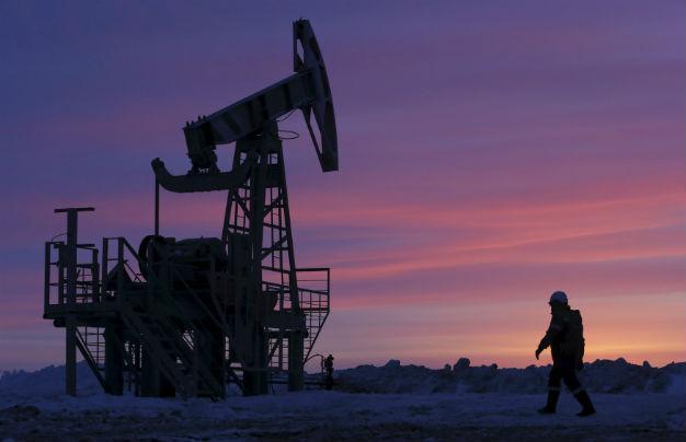 IEA sees oil market rebalancing in 2017