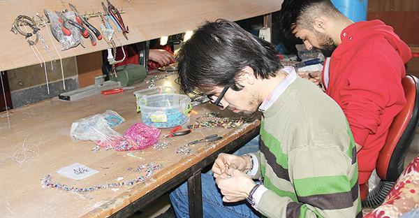 Urartian motifs come to life with jewelry