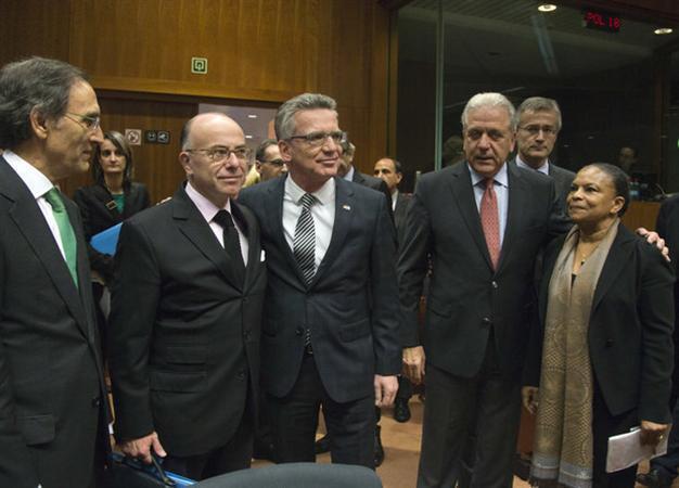 EU agrees to tighten borders after Paris attacks as third body found