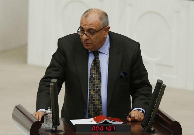 Turkish deputy PM admits having son with Russian spouse