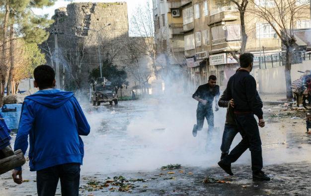 Call to protest curfew in Turkey town ill-respected