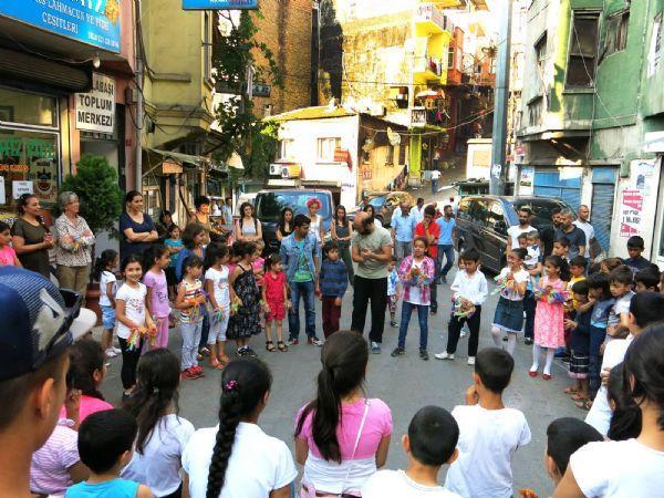 Istanbul’s local community center celebrates 10th year with cultural events