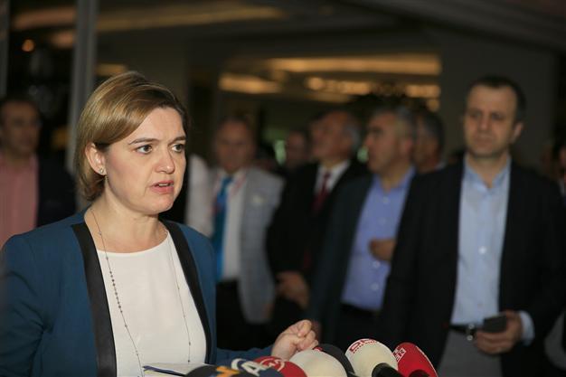 Opposition parties condemn Istanbul suicide bombing