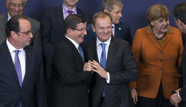 EU, Turkey set date for final migrant deal