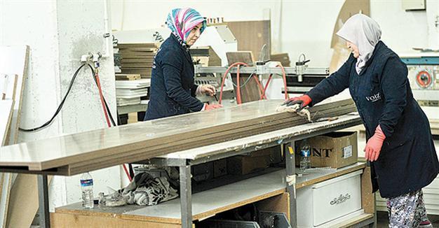 ILO: Large gender gaps remain across broad spectrum of global labor market