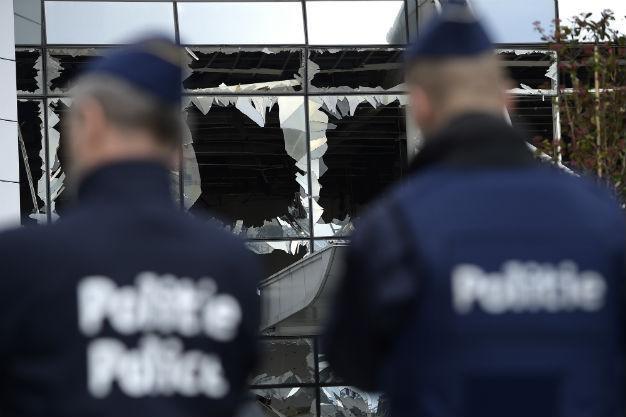 ISIL trains 400 fighters to attack Europe in wave of bloodshed