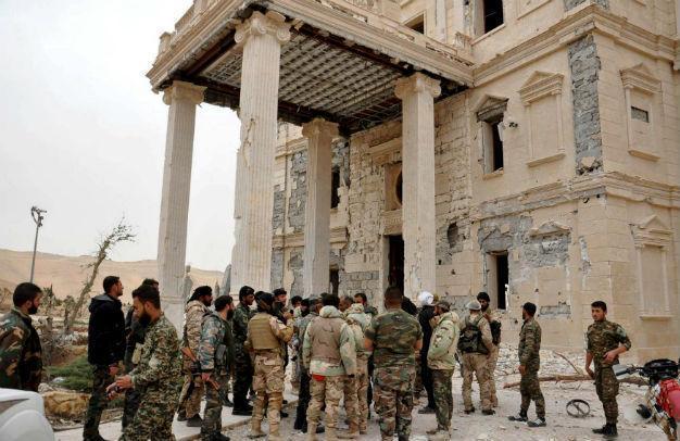 Syrian army advances against ISIL in Palmyra