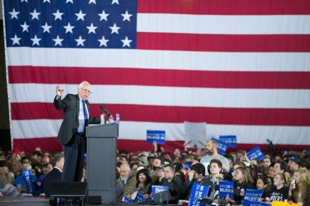 US Democrat Bernie Sanders wins Alaska, Washington, Hawaii caucuses