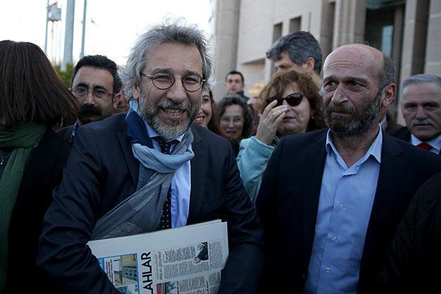 Dündar, Gül not arrested in second hearing, trial again postponed