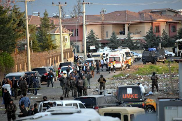 Death toll rises to eight in Diyarbakır bomb attack
