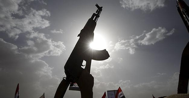 US Navy seizes Iranian weapons bound for Yemen rebels