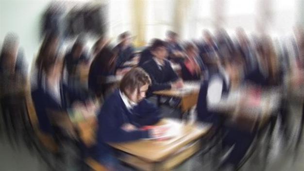 Teacher faces probe for leggings remark