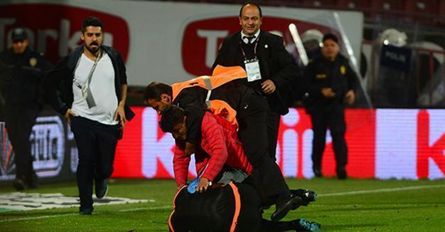 Violence overshadows football in Turkey